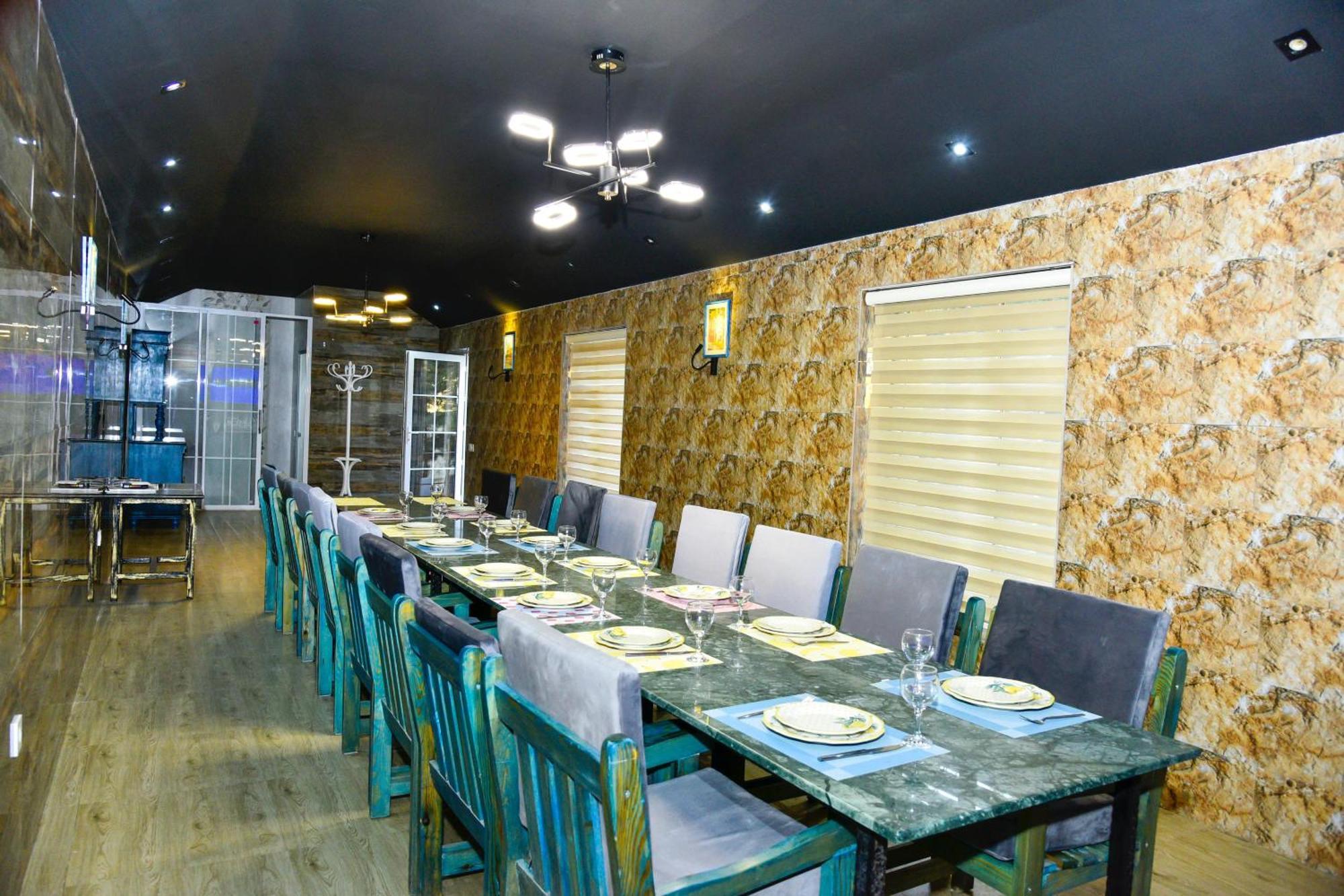 Avrasya Inn Hotel Баку Екстериор снимка