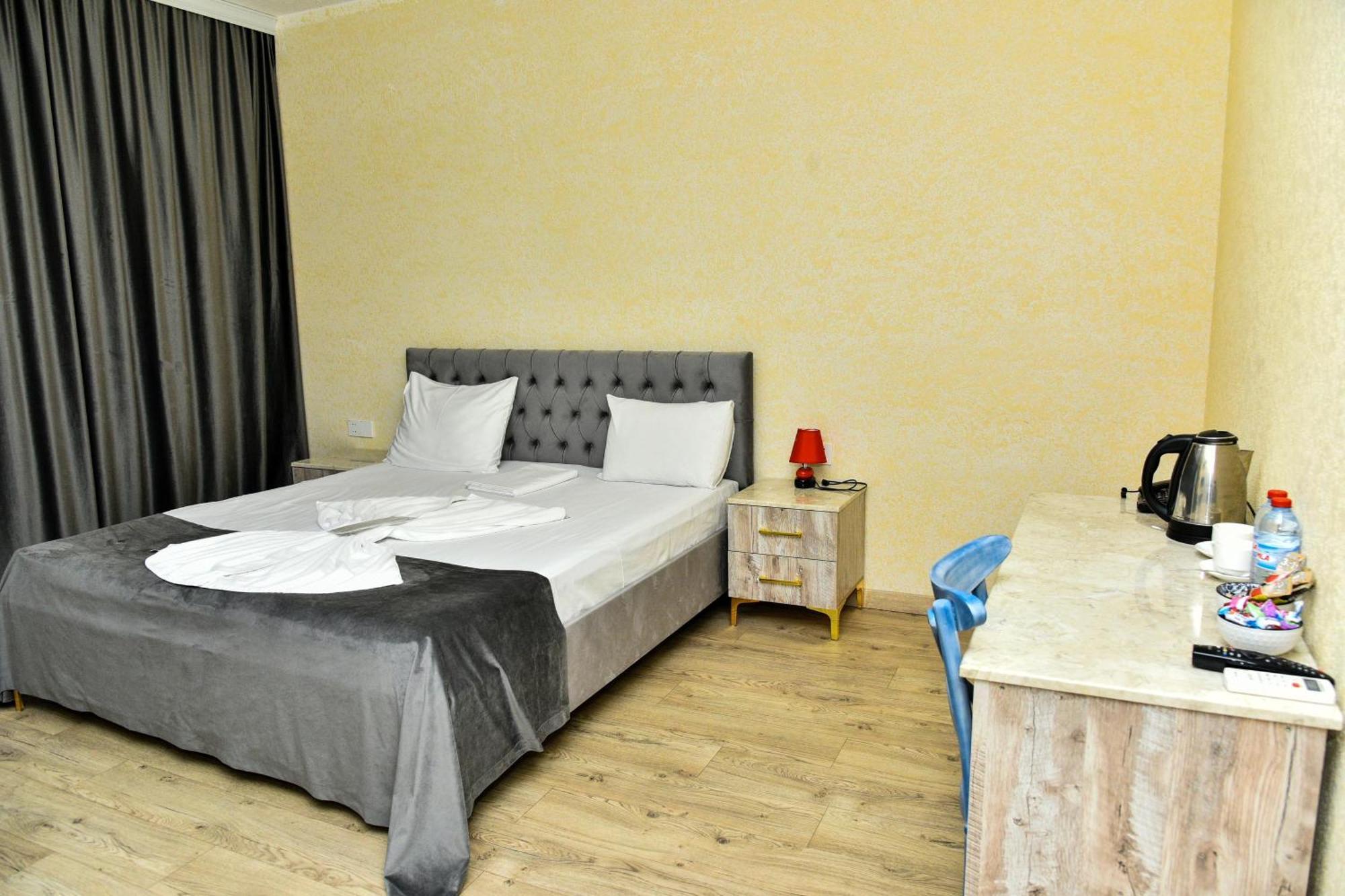 Avrasya Inn Hotel Баку Екстериор снимка