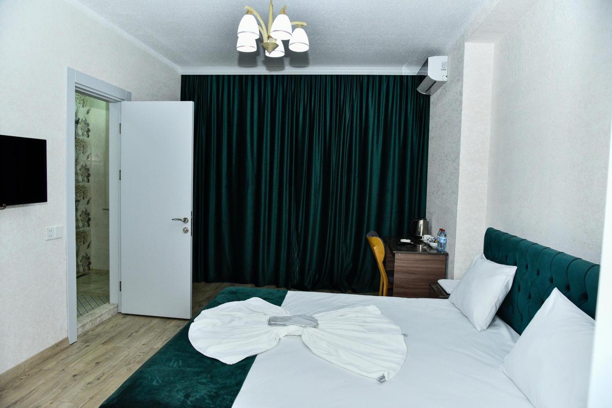 Avrasya Inn Hotel Баку Екстериор снимка